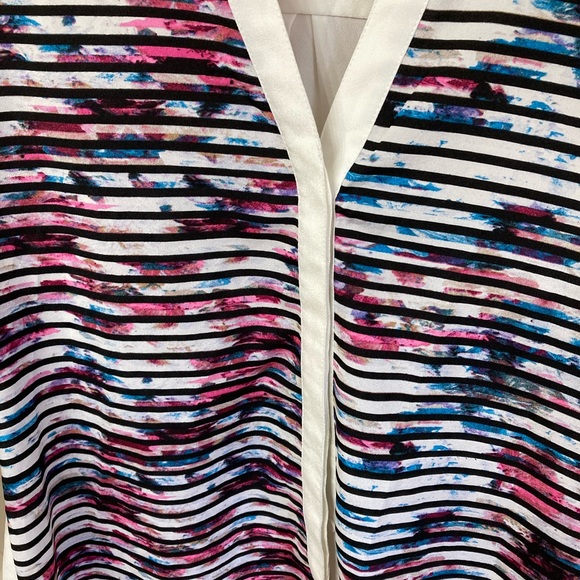 Blouse by Ivanka Trump - Picture 3 of 4